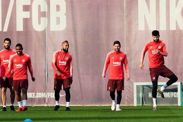 18岁西班牙前锋吉乌在切尔西境遇不佳，8场仅1球